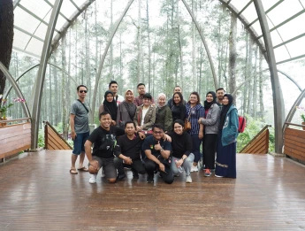 Gallery Gathering Bandung 6 ~blog/2024/11/6/cam_1_41