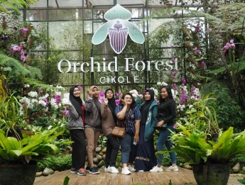 Gallery Gathering Bandung 12 ~blog/2024/11/6/cam_1_92