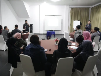 Gallery Gathering Bandung 50 ~blog/2024/11/6/cam_3_3