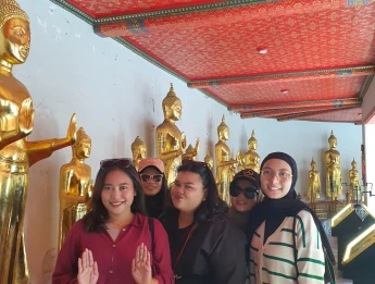 Gallery Gathering Bangkok 29 ~blog/2024/12/9/20240113_105516