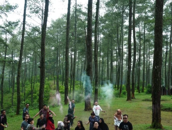 Gallery Gathering Bandung 69 ~blog/2024/12/9/cam_1_209