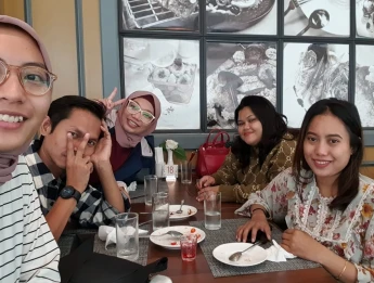 Gallery Gathering Bangkok 31 ~blog/2024/12/9/gambar_whatsapp_2024_12_09_pukul_11_18_08_c71213bb