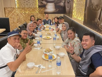 Gallery Gathering Bangkok 13 ~blog/2024/12/9/whatsapp_image_2024_01_15_at_16_23_20_686a4774